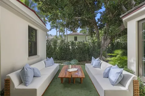433 Antigua Lane Palm Beach FL 33480