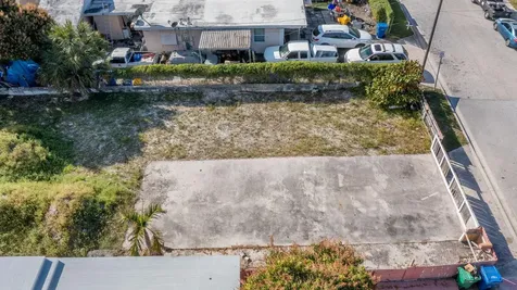 1045 W 30th Street Riviera Beach FL 33404