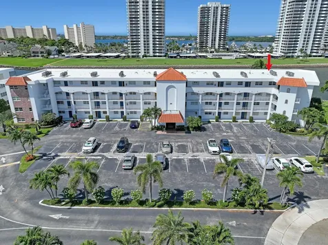 28 Yacht Club Drive North Palm Beach FL 33408