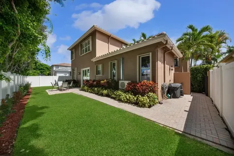 6874 Houlton Circle Lake Worth FL 33467
