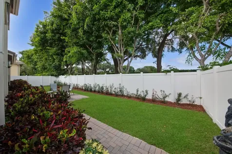 6874 Houlton Circle Lake Worth FL 33467