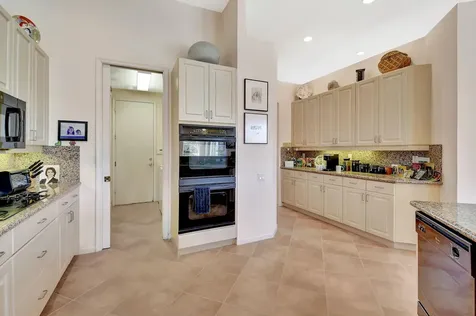 5282 Brooklawn Terrace Boynton Beach FL 33437
