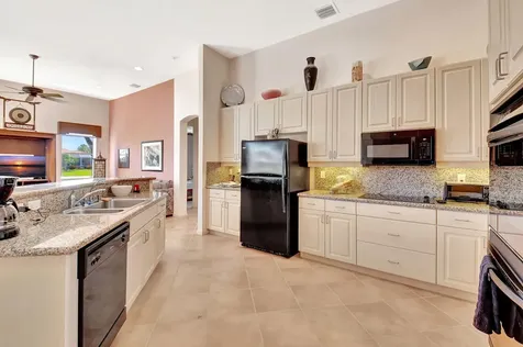 5282 Brooklawn Terrace Boynton Beach FL 33437