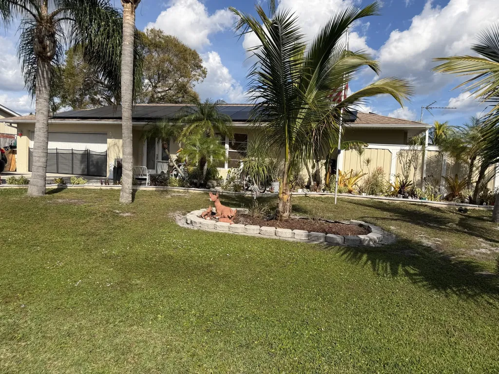 459 Se Asbury Lane Port Saint Lucie FL 34983