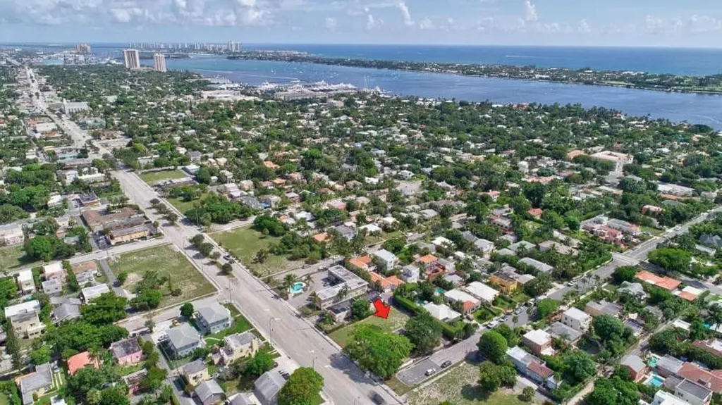 3000 Broadway West Palm Beach FL 33407