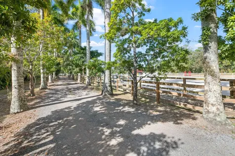 1068 D Road Loxahatchee Groves FL 33470