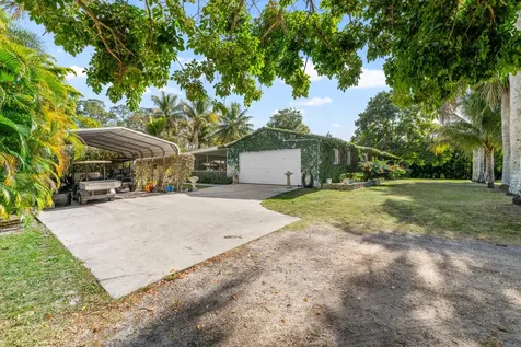 1068 D Road Loxahatchee Groves FL 33470