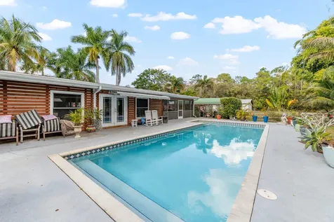 1068 D Road Loxahatchee Groves FL 33470