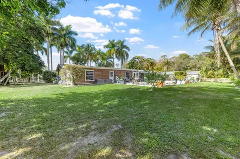 1068 D Road Loxahatchee Groves FL 33470