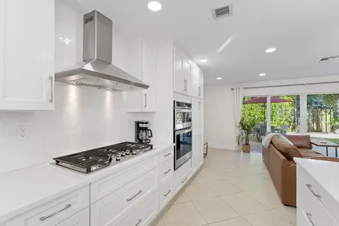 429 Inlet Road North Palm Beach FL 33408