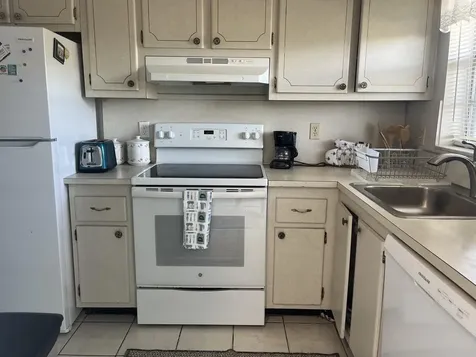 1638 Embassy Drive West Palm Beach FL 33401