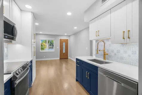 3041 E Palm Drive Boynton Beach FL 33435