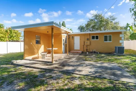 3041 E Palm Drive Boynton Beach FL 33435