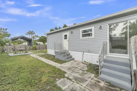 22937 Seaspray Place Boca Raton FL 33428