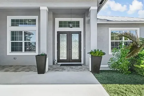 2092 Sw Airoso Boulevard Port Saint Lucie FL 34984