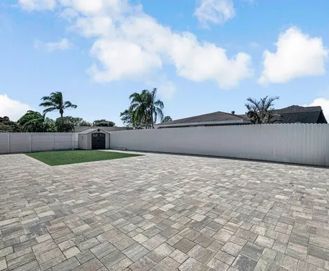 2092 Sw Airoso Boulevard Port Saint Lucie FL 34984
