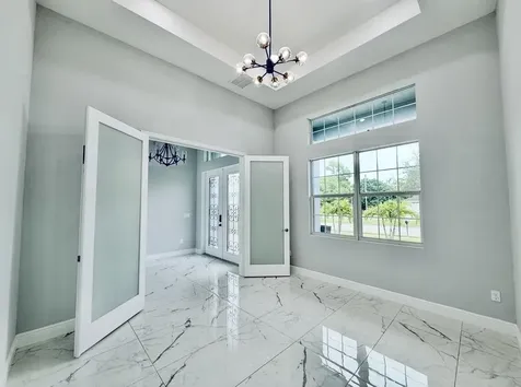 2092 Sw Airoso Boulevard Port Saint Lucie FL 34984