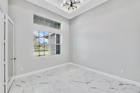 2092 Sw Airoso Boulevard Port Saint Lucie FL 34984