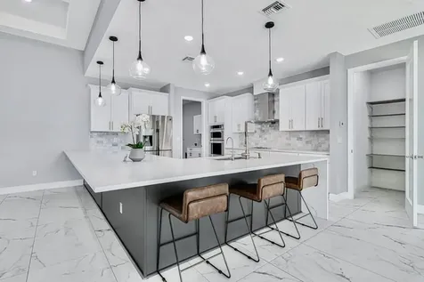 2092 Sw Airoso Boulevard Port Saint Lucie FL 34984