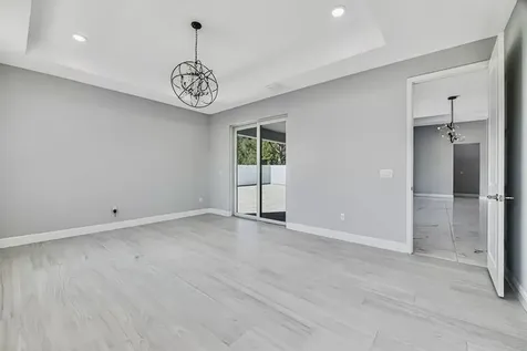 2092 Sw Airoso Boulevard Port Saint Lucie FL 34984