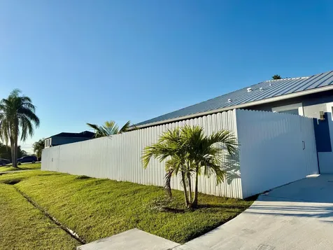 2092 Sw Airoso Boulevard Port Saint Lucie FL 34984