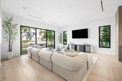 819 Bamboo Lane Delray Beach FL 33483