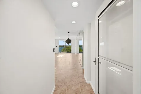 689 NE 6th Court Boynton Beach FL 33435