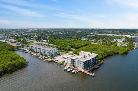 689 NE 6th Court Boynton Beach FL 33435