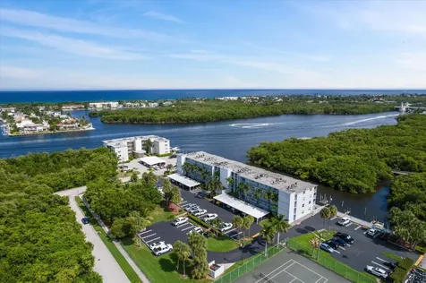689 NE 6th Court Boynton Beach FL 33435