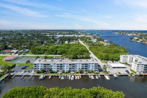 689 NE 6th Court Boynton Beach FL 33435