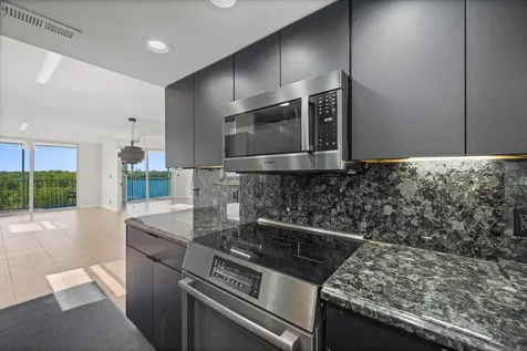 689 NE 6th Court Boynton Beach FL 33435