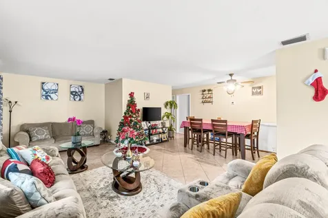 5697 Boynton Bay Circle Boynton Beach FL 33437