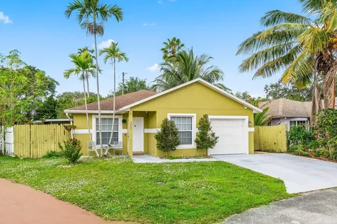 5697 Boynton Bay Circle Boynton Beach FL 33437