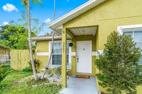 5697 Boynton Bay Circle Boynton Beach FL 33437