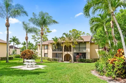 429 Pine Glen Lane Greenacres FL 33463