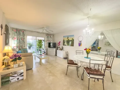 2534 Garden Drive Lake Worth FL 33461