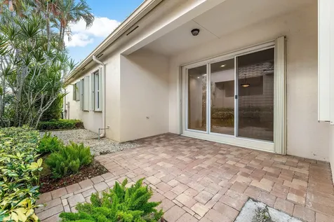 208 Via Condado Way Palm Beach Gardens FL 33418