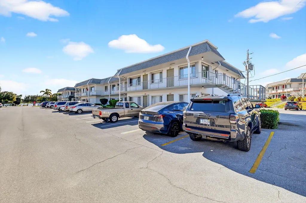3160 Lake Osborne Drive Lake Worth Beach FL 33461