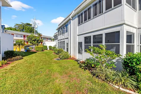 3160 Lake Osborne Drive Lake Worth Beach FL 33461