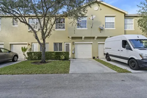 2186 Se Destin Drive Port Saint Lucie FL 34952