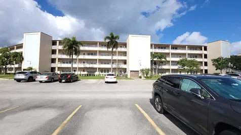 405 Southampton A West Palm Beach FL 33417