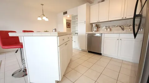 405 Southampton A West Palm Beach FL 33417