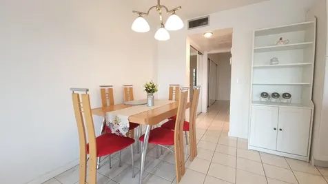 405 Southampton A West Palm Beach FL 33417