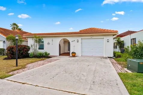 8329 Bonita Isle Drive Lake Worth FL 33467