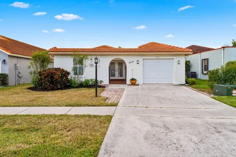 8329 Bonita Isle Drive Lake Worth FL 33467