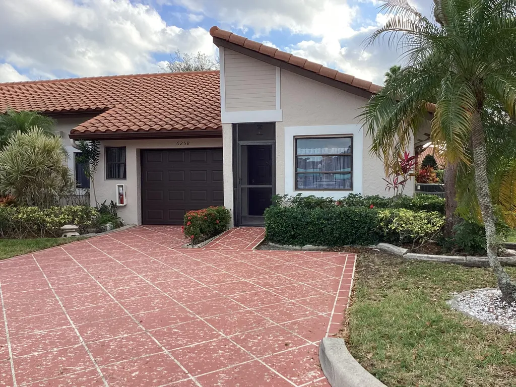 6258 Pointe Regal Circle Delray Beach FL 33484
