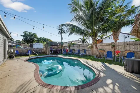 7767 Blairwood Circle Lake Worth FL 33467