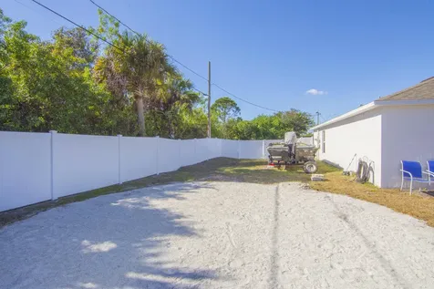 159 Sw Milburn Circle Port Saint Lucie FL 34953