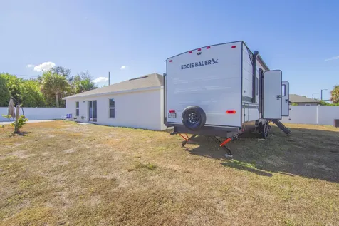 159 Sw Milburn Circle Port Saint Lucie FL 34953