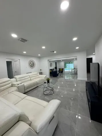 632 Las Palmas Park Boynton Beach FL 33435